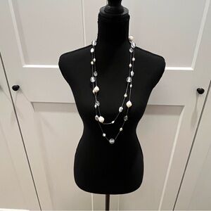 Elegant Glass Bead Vintage Necklace